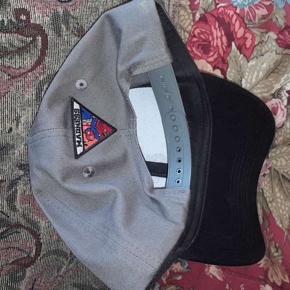 🌺MADNESS BASEBALL Cap - Picture 2 of 2